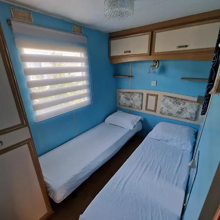 Campsite Mobilhomme Dans Camping *